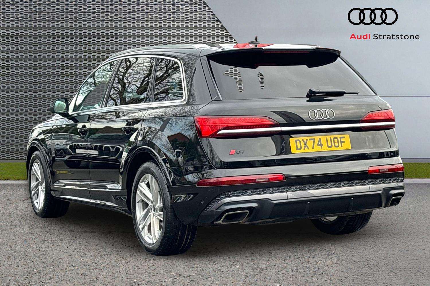 Used Audi Q7 2024 for sale - 76761056: Photo 3