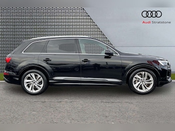 Used Audi Q7 2024 for sale - 76761056: Photo