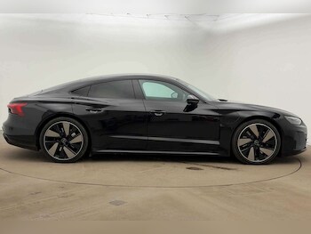 Used Audi RS e-tron GT 2022 for sale - 77011189: Photo