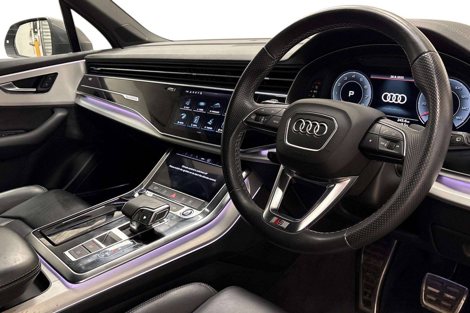 Used Audi Q7 2023 for sale - 77011136: Photo 6