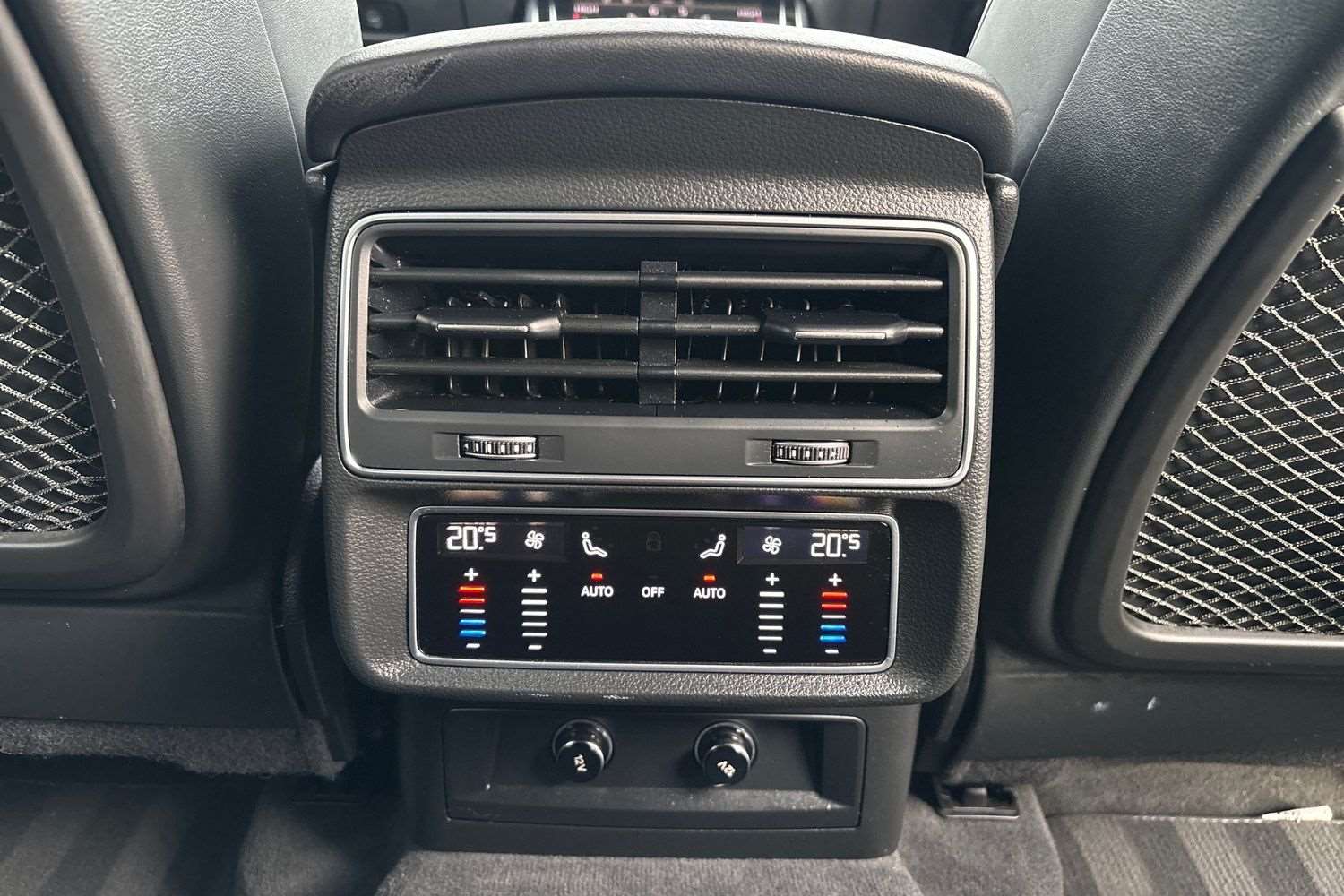 Used Audi Q7 2022 for sale - 77032171: Photo 23