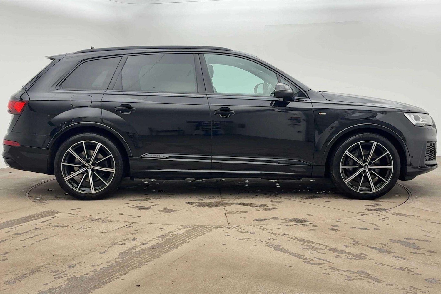 Used Audi Q7 2022 for sale - 77032171: Photo 4