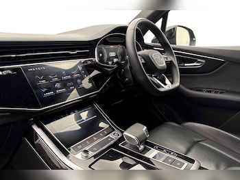 Used Audi Q7 2024 for sale - 78639463: Photo