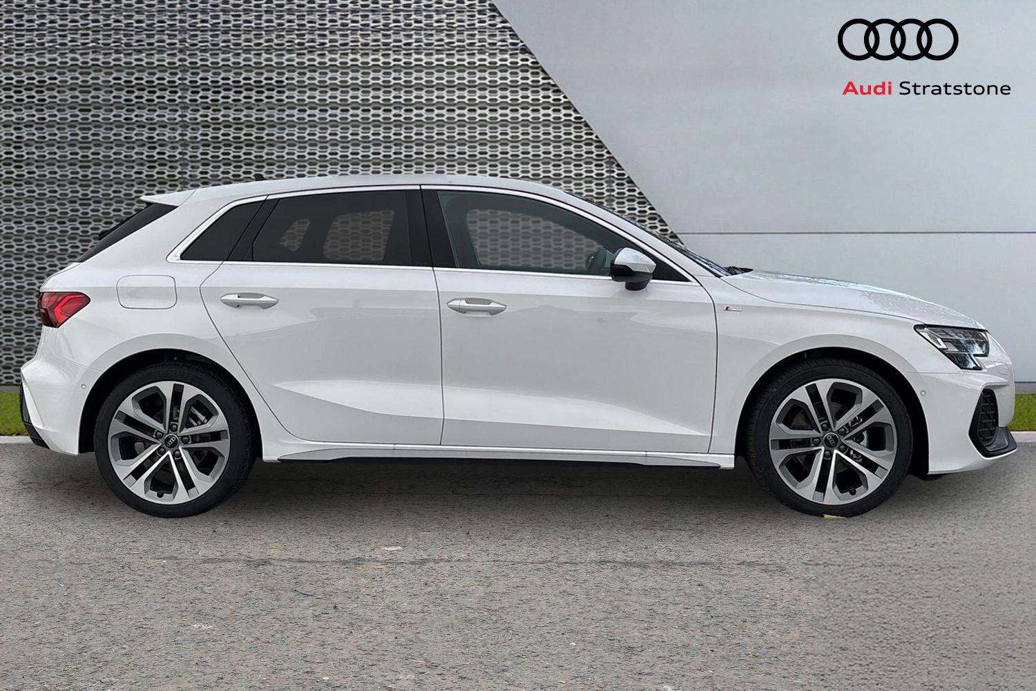 Used Audi A3 2025 for sale - 77112343: Photo 4