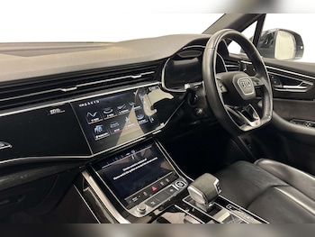Used Audi Q7 2021 for sale - 77577347: Photo