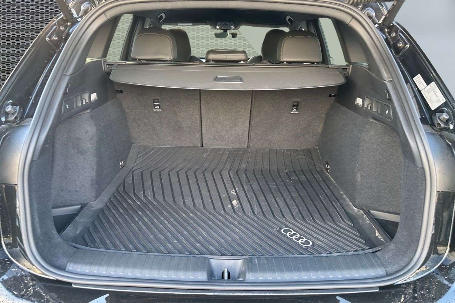 Used Audi Q6 e-tron 2025 for sale - 78010296: Photo 14