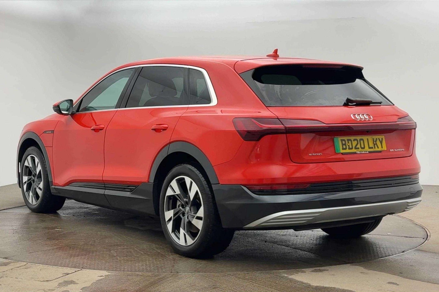 Used Audi e-tron 2020 for sale - 77553165: Photo 3