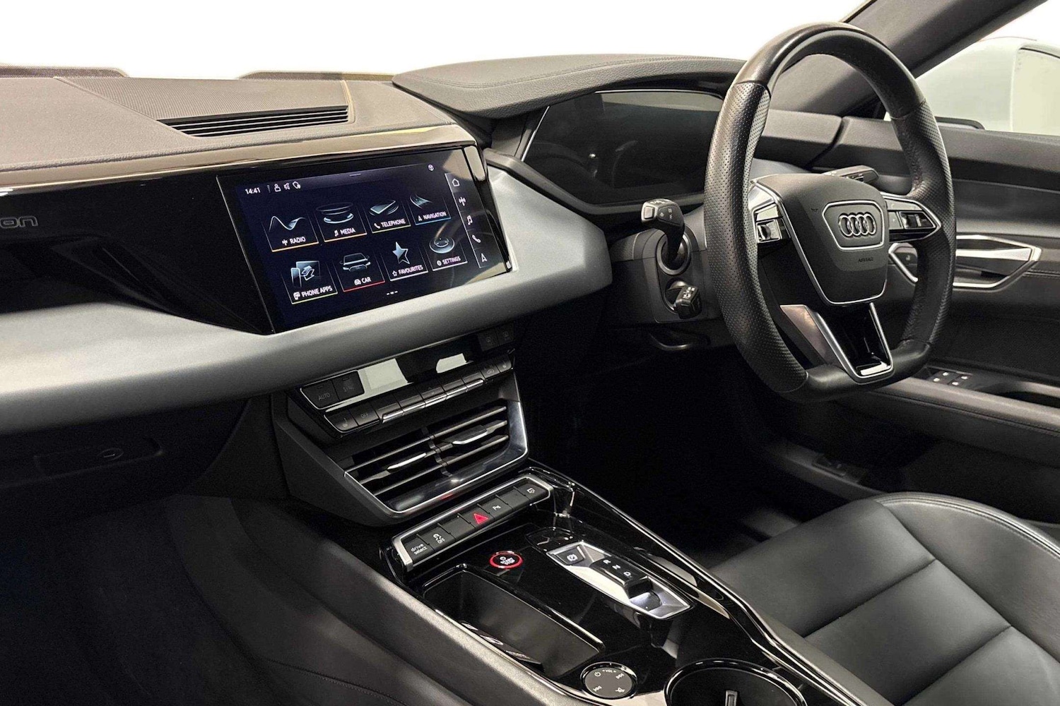 Used Audi e-tron GT 2022 for sale - 76075441: Photo 2