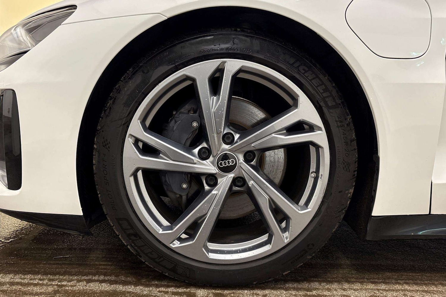 Used Audi e-tron GT 2022 for sale - 76075441: Photo 5