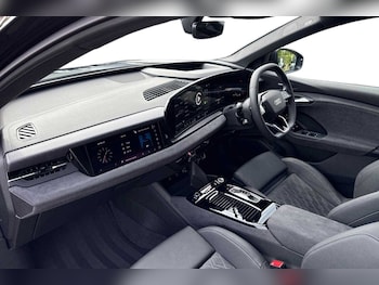 Used Audi Q6 e-tron 2025 for sale - 76113499: Photo 2