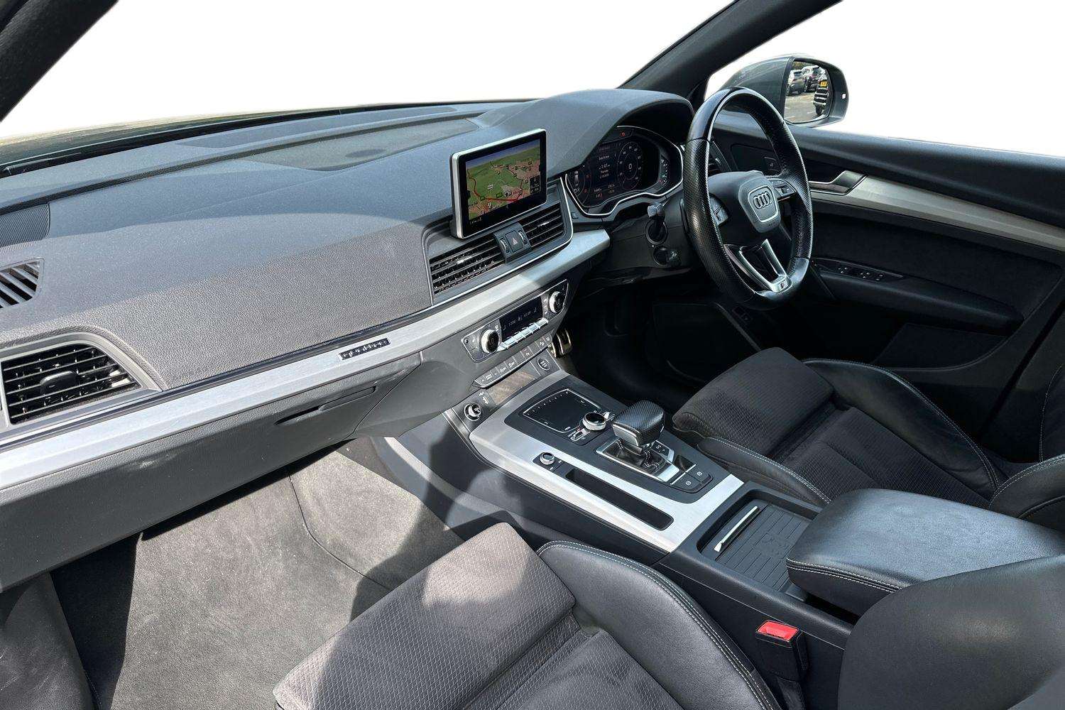 Used Audi Q5 2019 for sale - 76421193: Photo 2