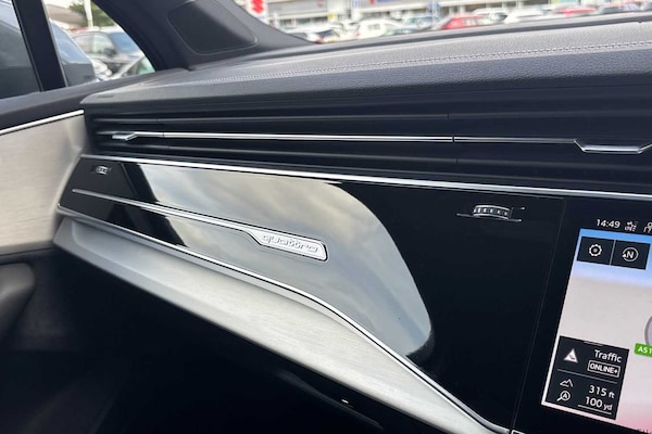 Used Audi Q7 2023 for sale - 75845482: Photo 32
