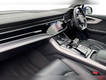 Used Audi Q7 2023 for sale - 77514374: Photo