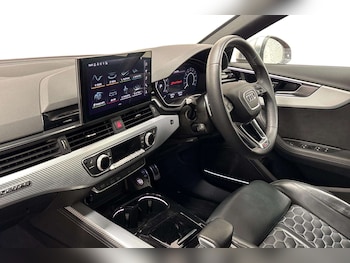 Used Audi RS4 2023 for sale - 78743807: Photo