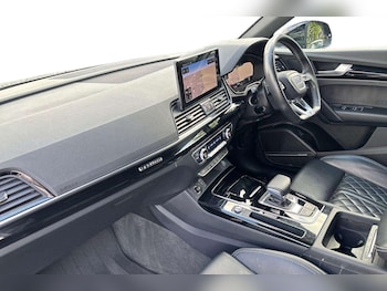 Used Audi Q5 2024 for sale - 75758035: Photo