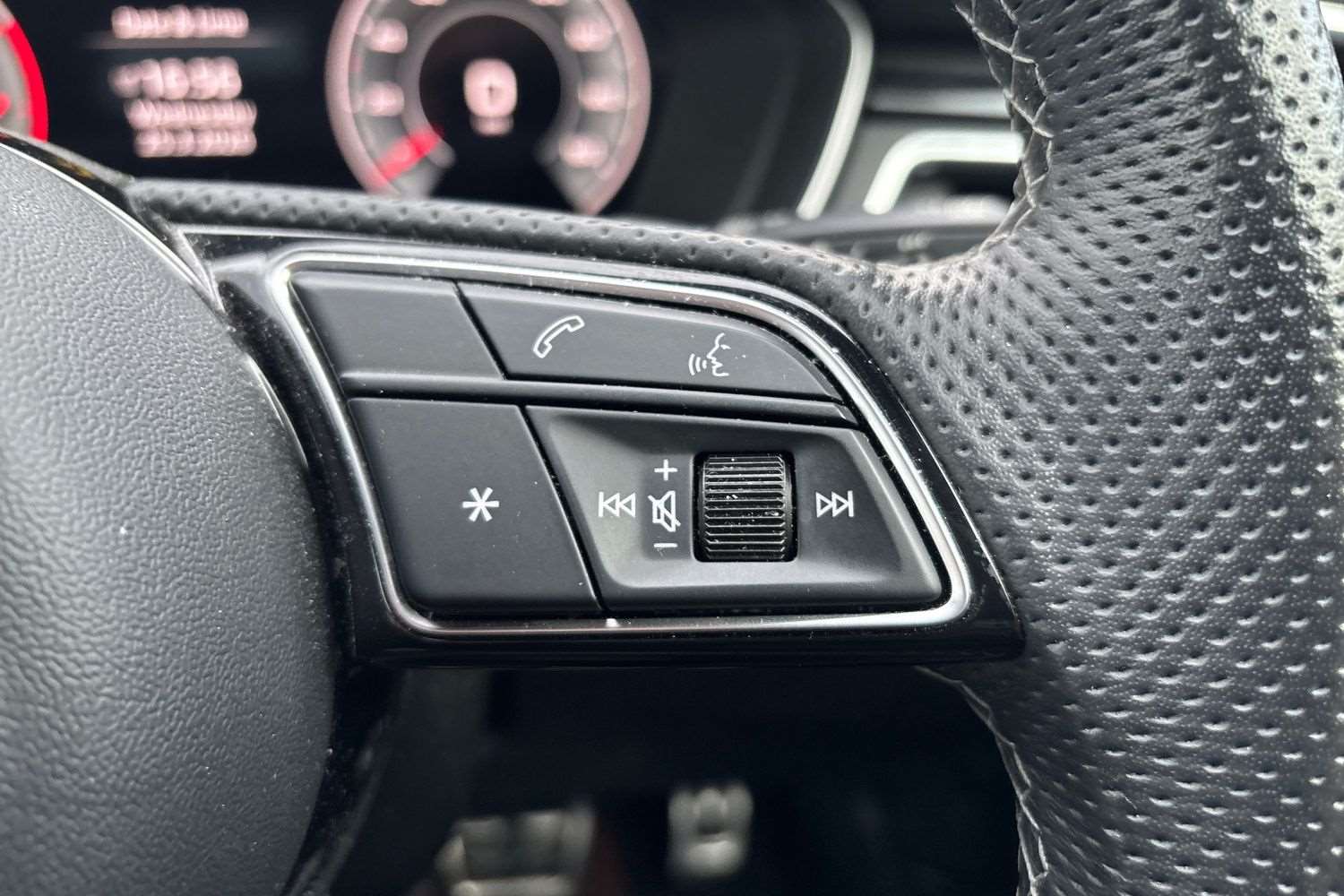 Used Audi A4 2023 for sale - 78137572: Photo 18