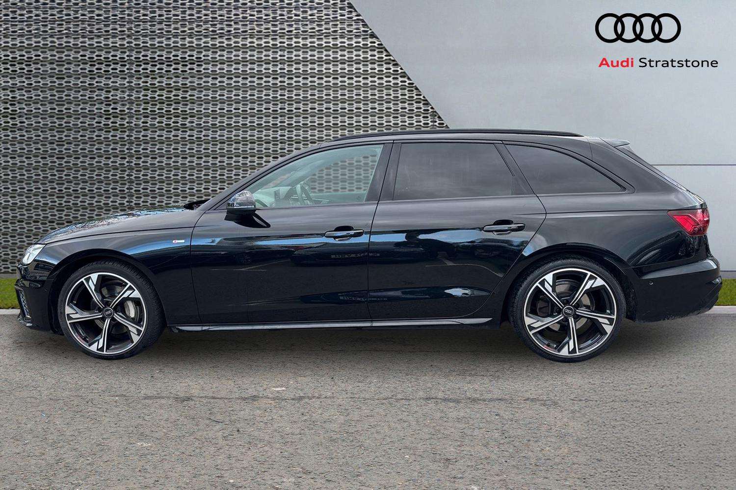 Used Audi A4 2023 for sale - 78137572: Photo 8