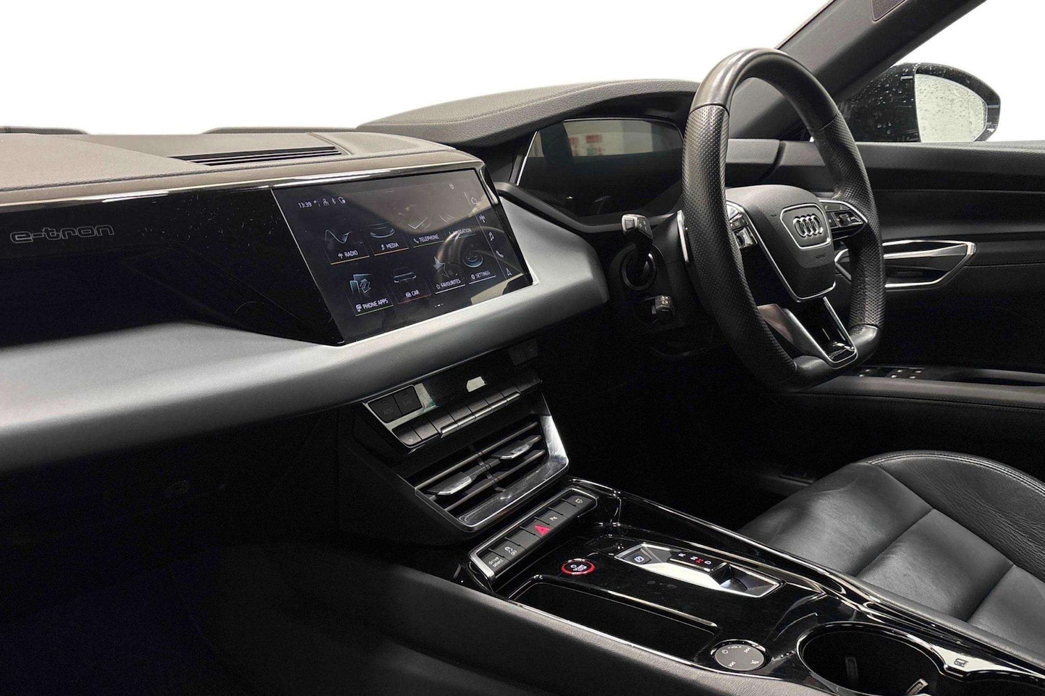 Used Audi e-tron GT 2021 for sale - 77787202: Photo 2