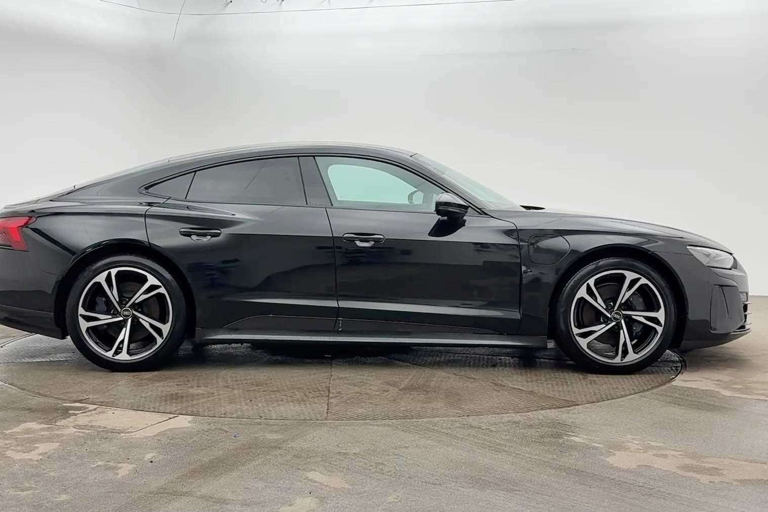 Used Audi e-tron GT 2021 for sale - 77787202: Photo 4