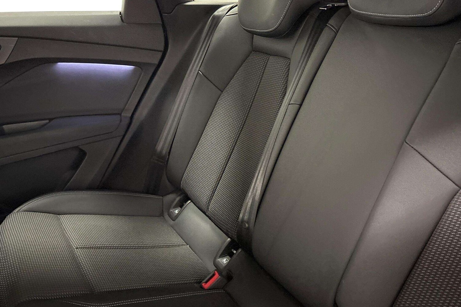 Used Audi Q4 e-tron 2022 for sale - 77011076: Photo 7