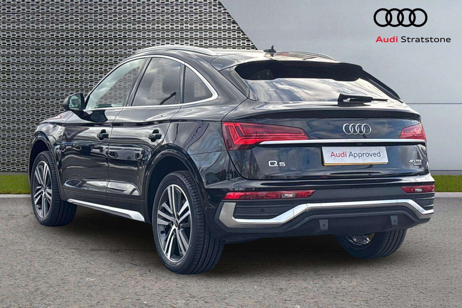 Used Audi Q5 2023 for sale - 77397847: Photo 3