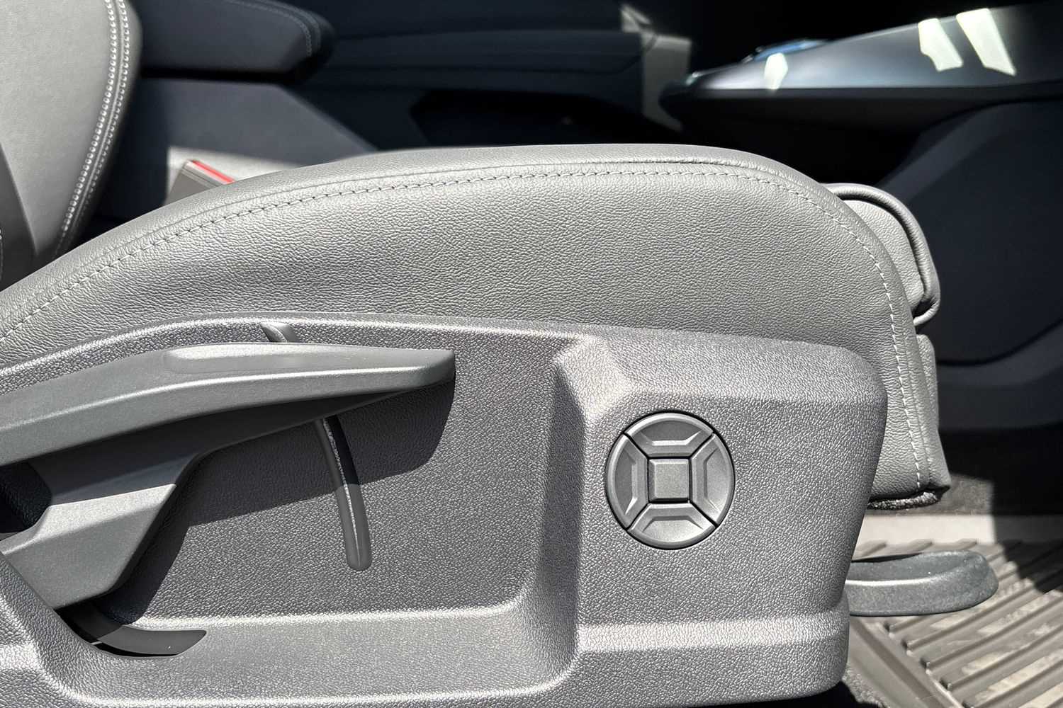 Used Audi Q4 e-tron 2025 for sale - 76113407: Photo 22