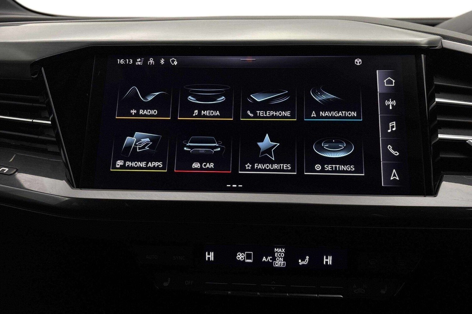 Used Audi Q4 e-tron 2022 for sale - 77943008: Photo 8