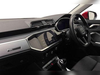 Used Audi Q3 2022 for sale - 79271104: Photo