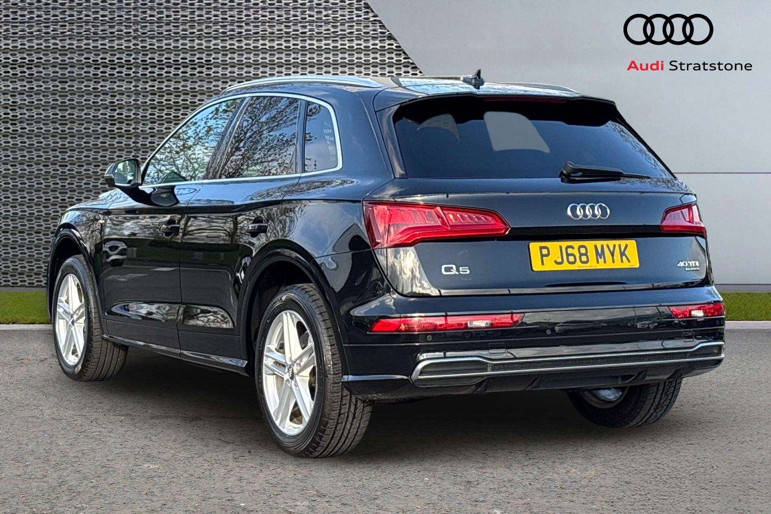 Used Audi Q5 2018 for sale - 76515496: Photo 3