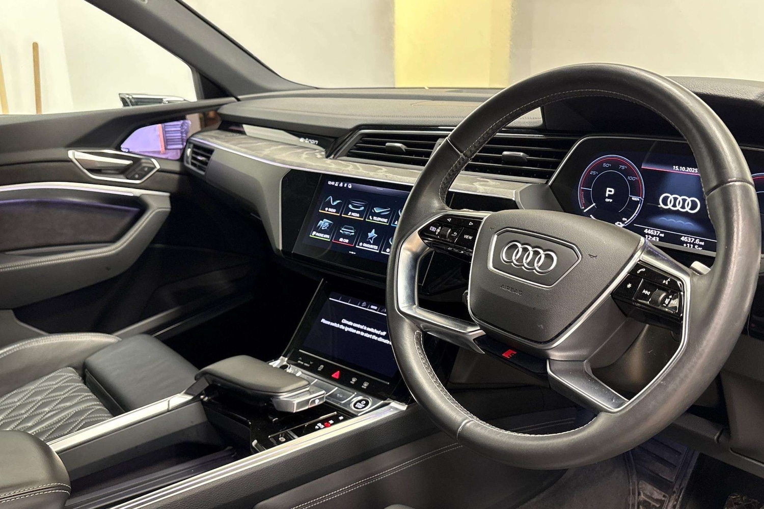 Used Audi e-tron 2021 for sale - 77257512: Photo 6