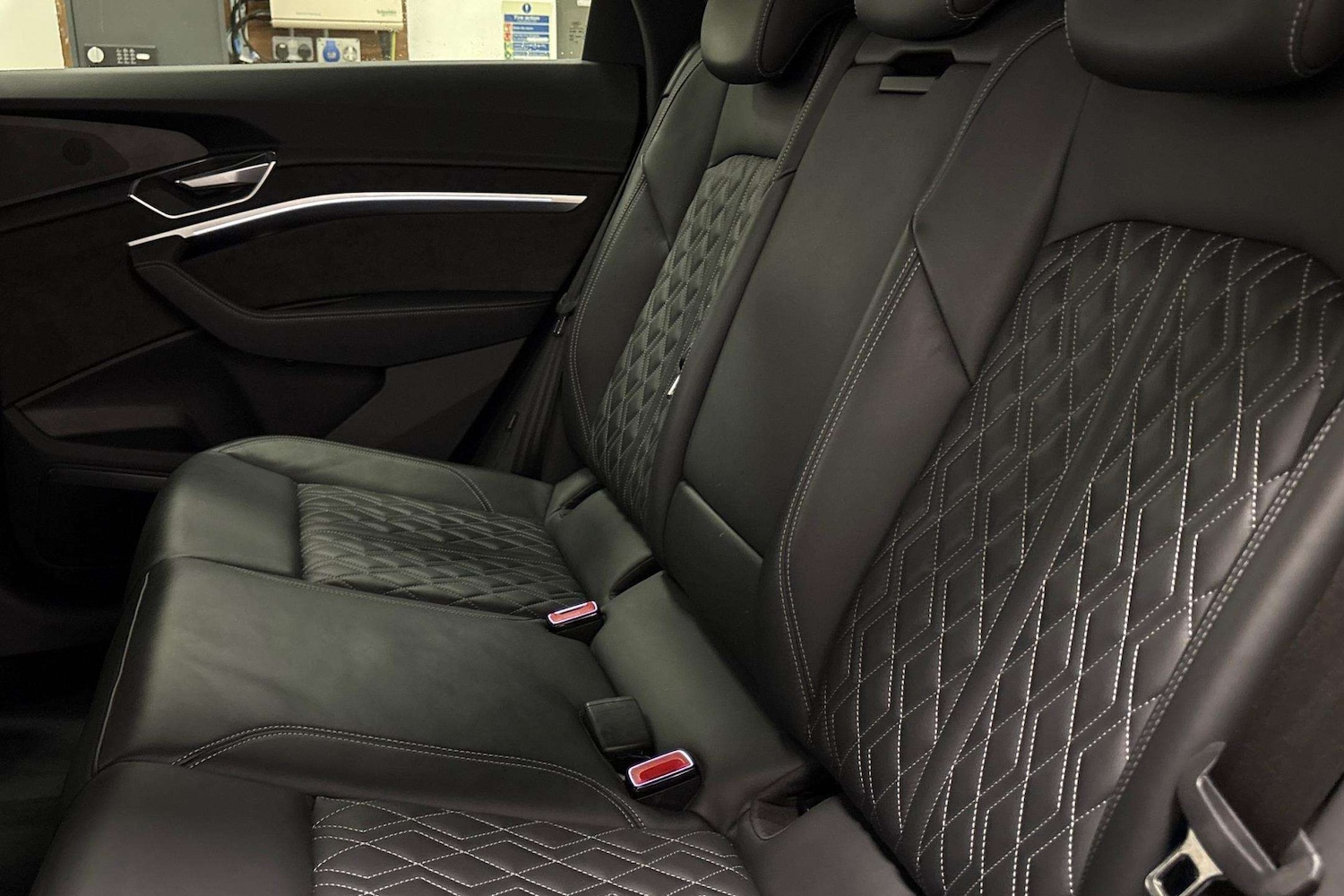 Used Audi e-tron 2021 for sale - 77257512: Photo 7