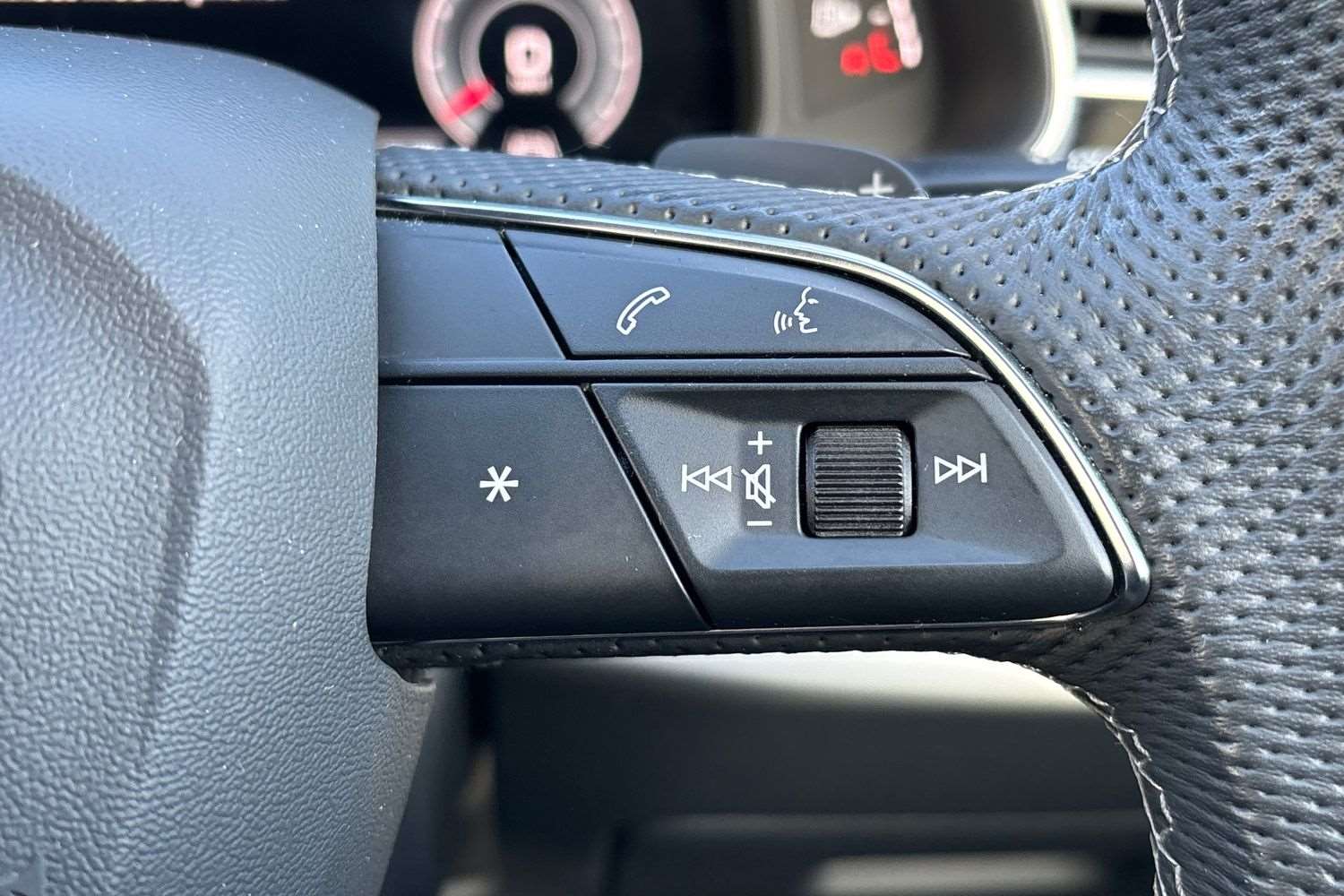 Used Audi Q7 2023 for sale - 77011286: Photo 18