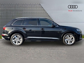 Used Audi Q7 2023 for sale - 77011286: Photo