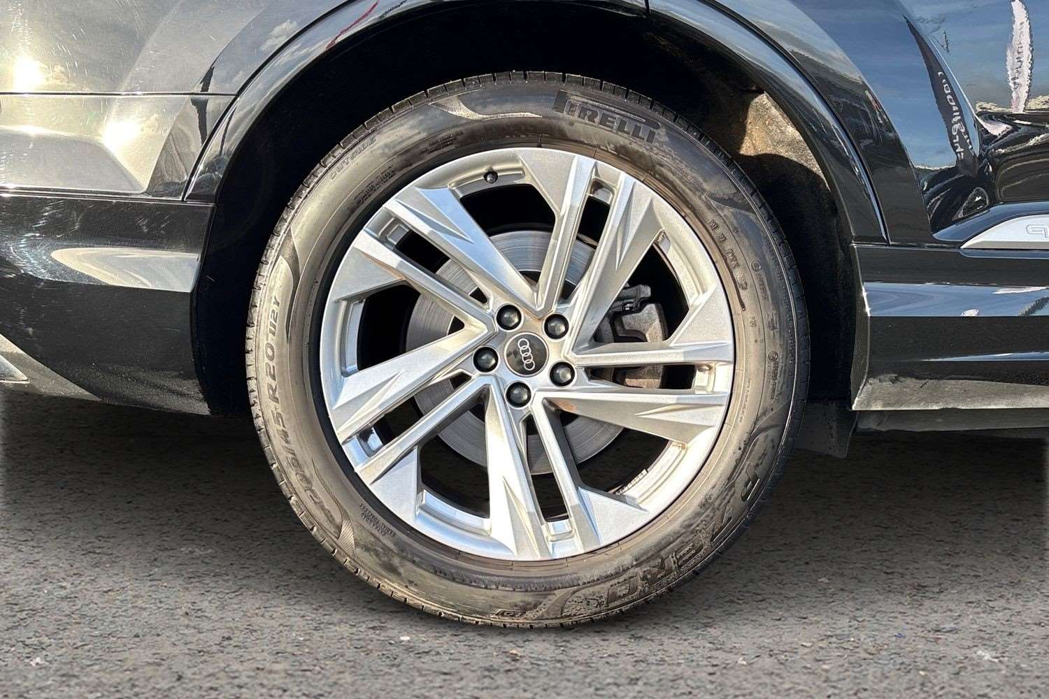 Used Audi Q7 2023 for sale - 77011286: Photo 9