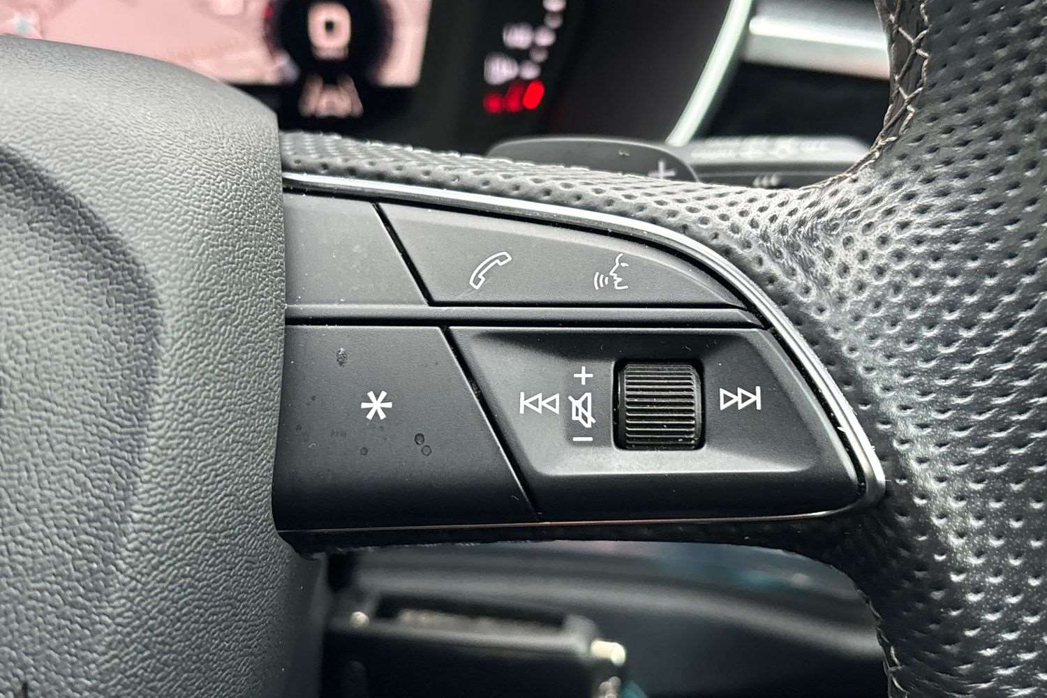 Used Audi Q3 2023 for sale - 76125760: Photo 17