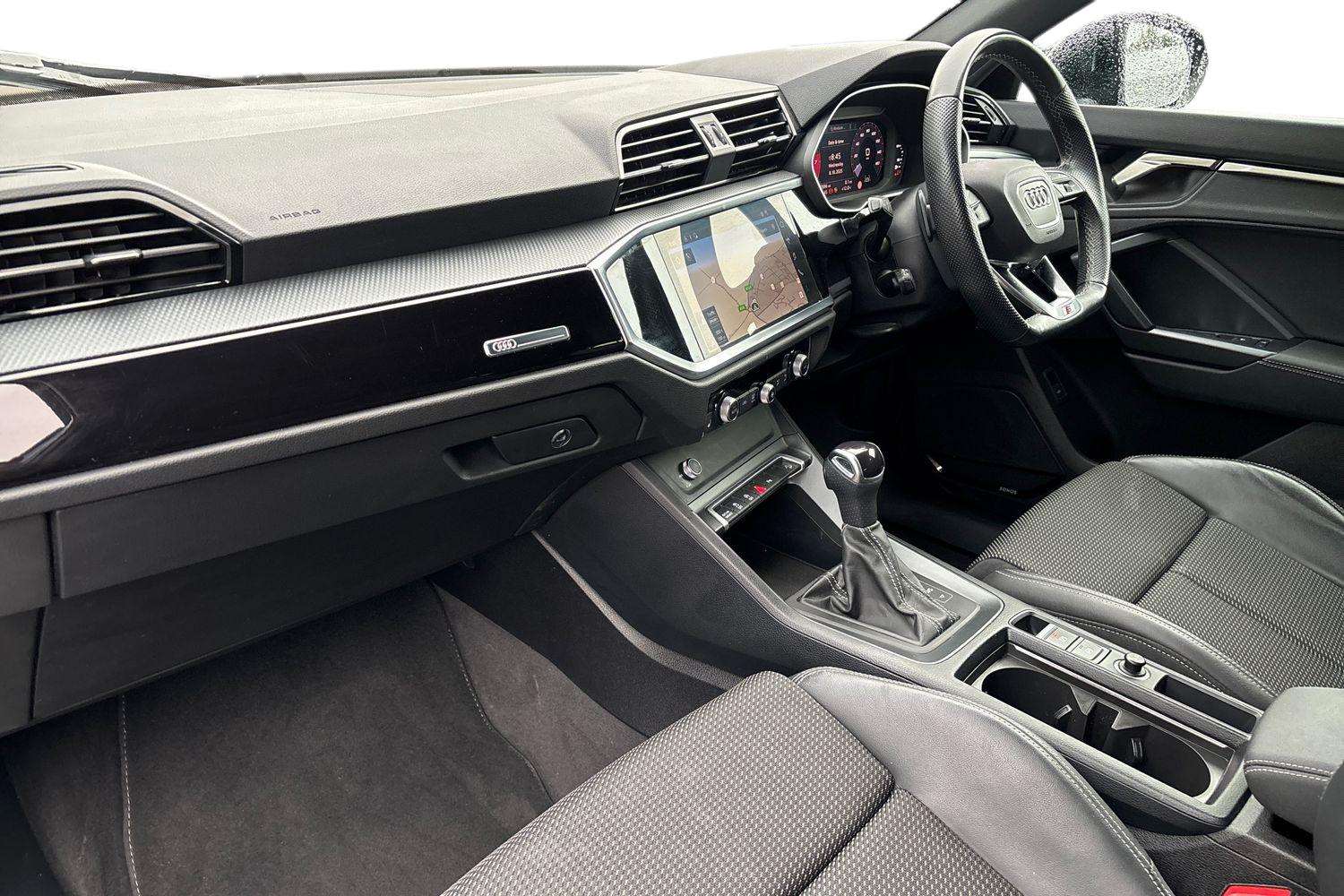 Used Audi Q3 2023 for sale - 76125760: Photo 2