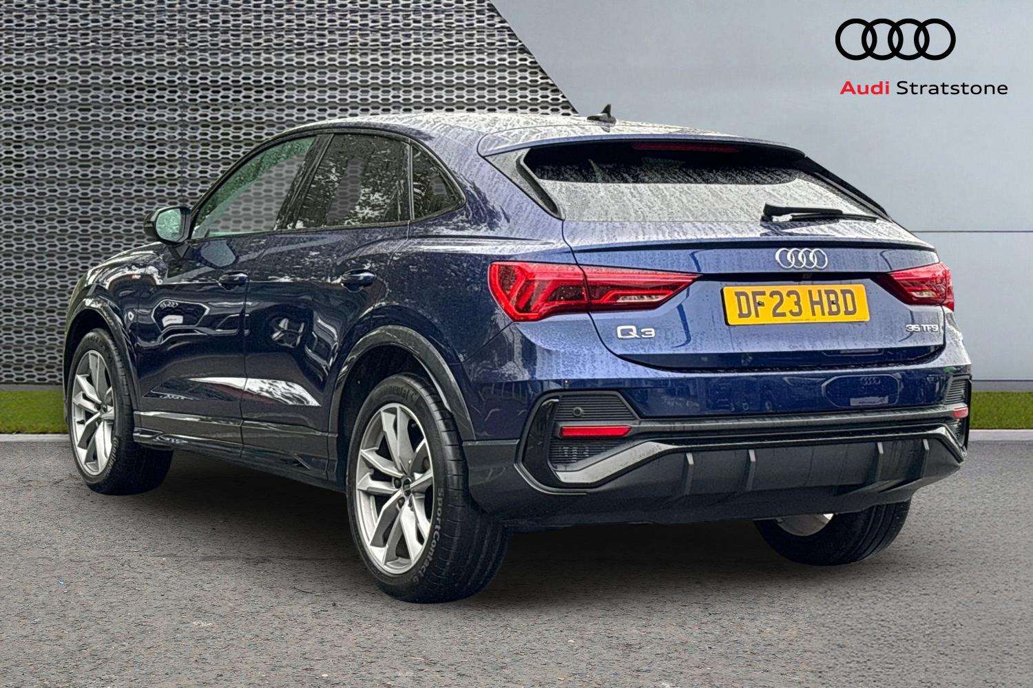 Used Audi Q3 2023 for sale - 76125760: Photo 3