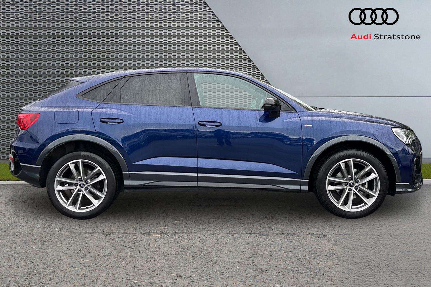 Used Audi Q3 2023 for sale - 76125760: Photo 4