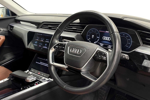 Used Audi e-tron 2021 for sale - 76075399: Photo 6