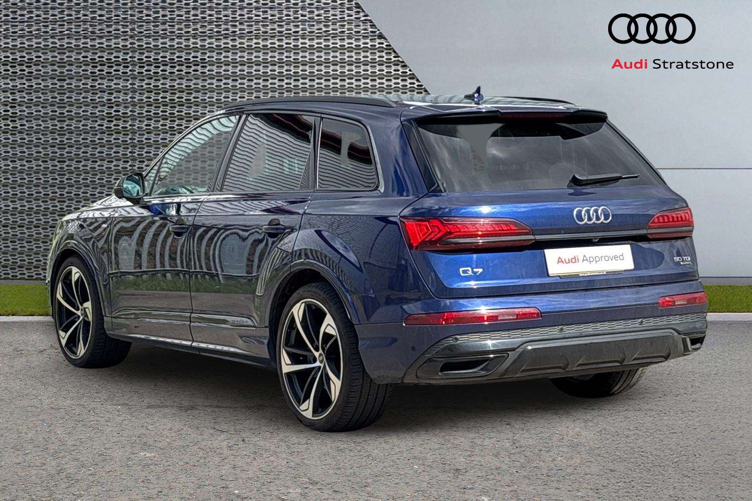 Used Audi Q7 2023 for sale - 78119186: Photo 3