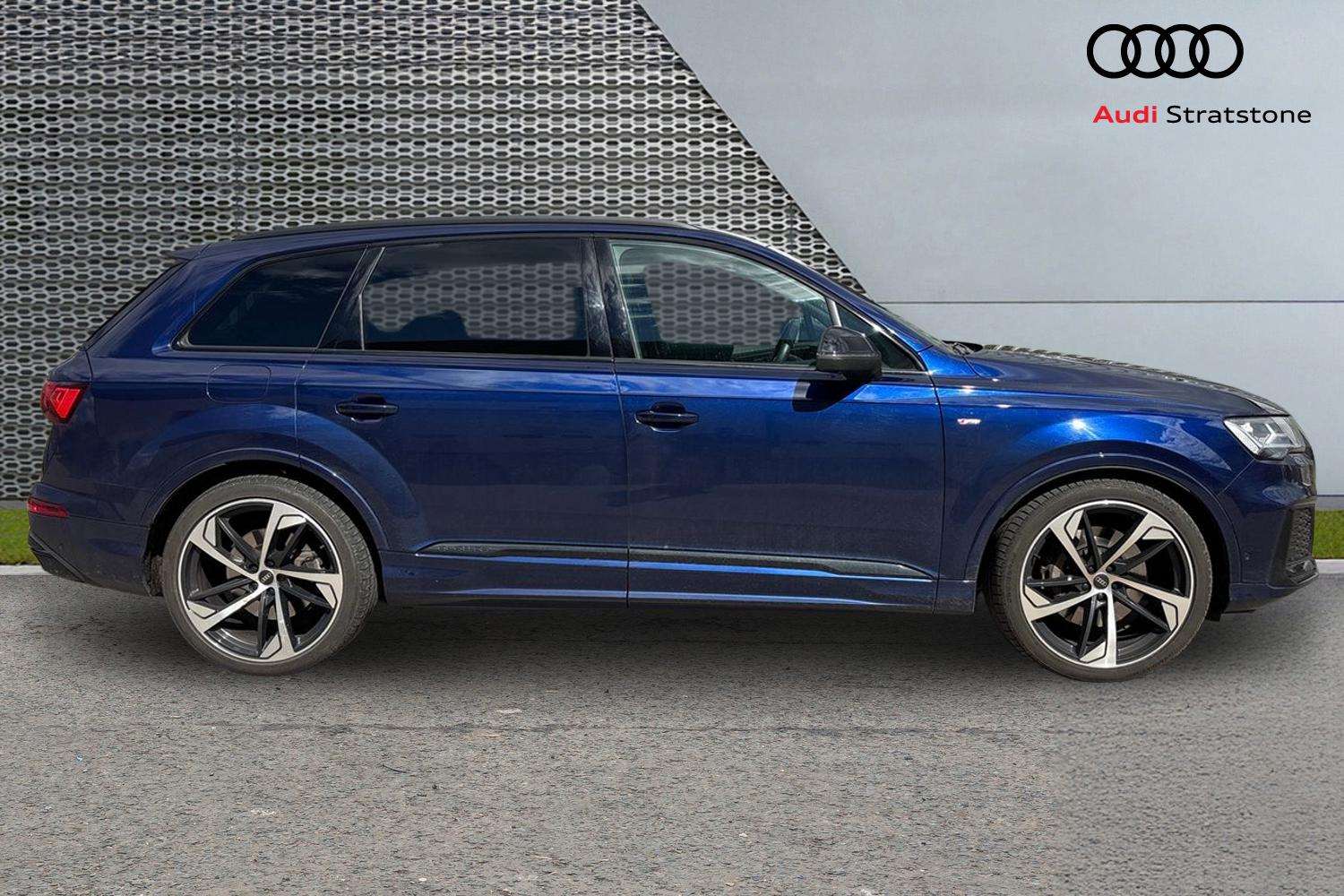 Used Audi Q7 2023 for sale - 78119186: Photo 4