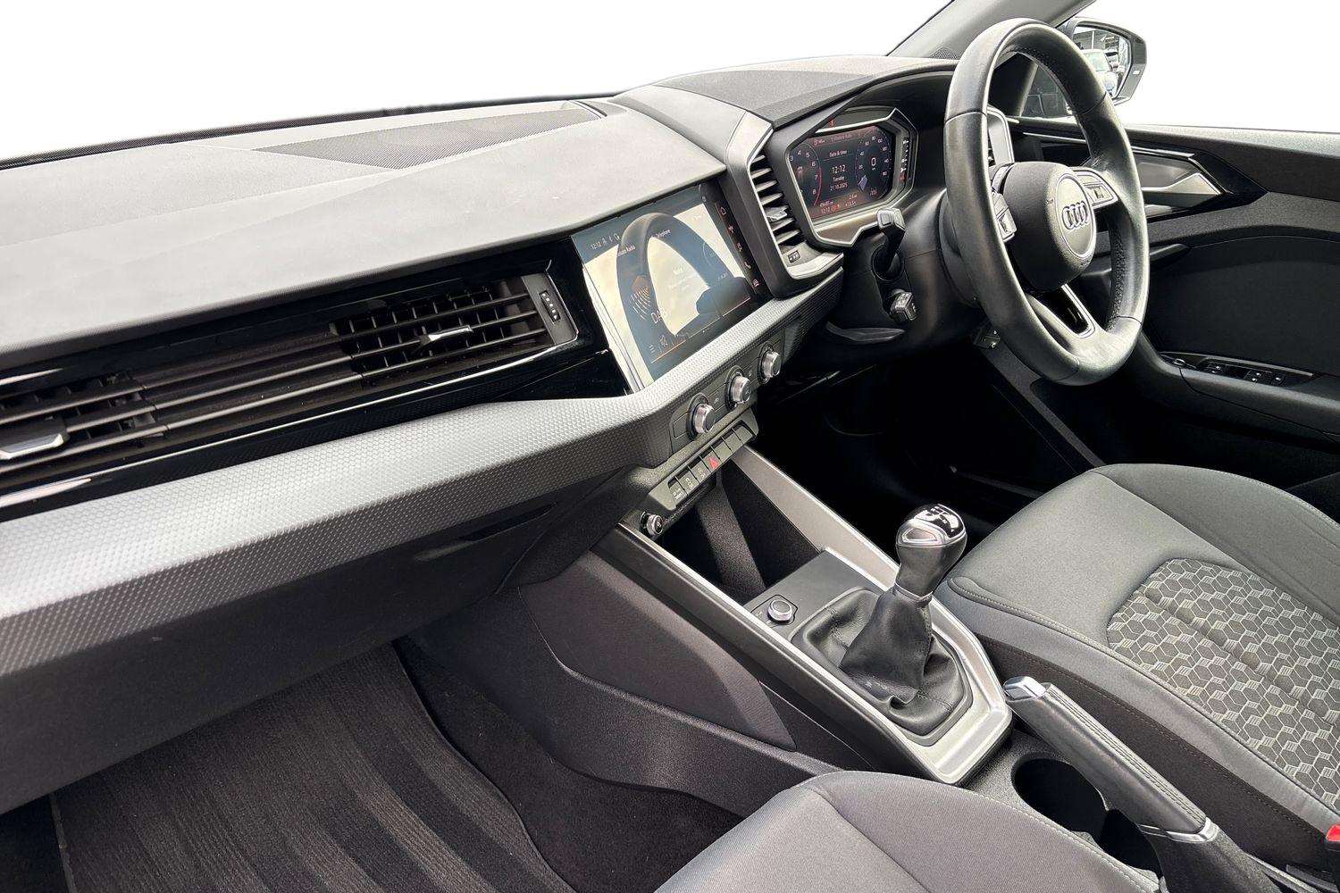 Used Audi A1 2023 for sale - 76125665: Photo 2