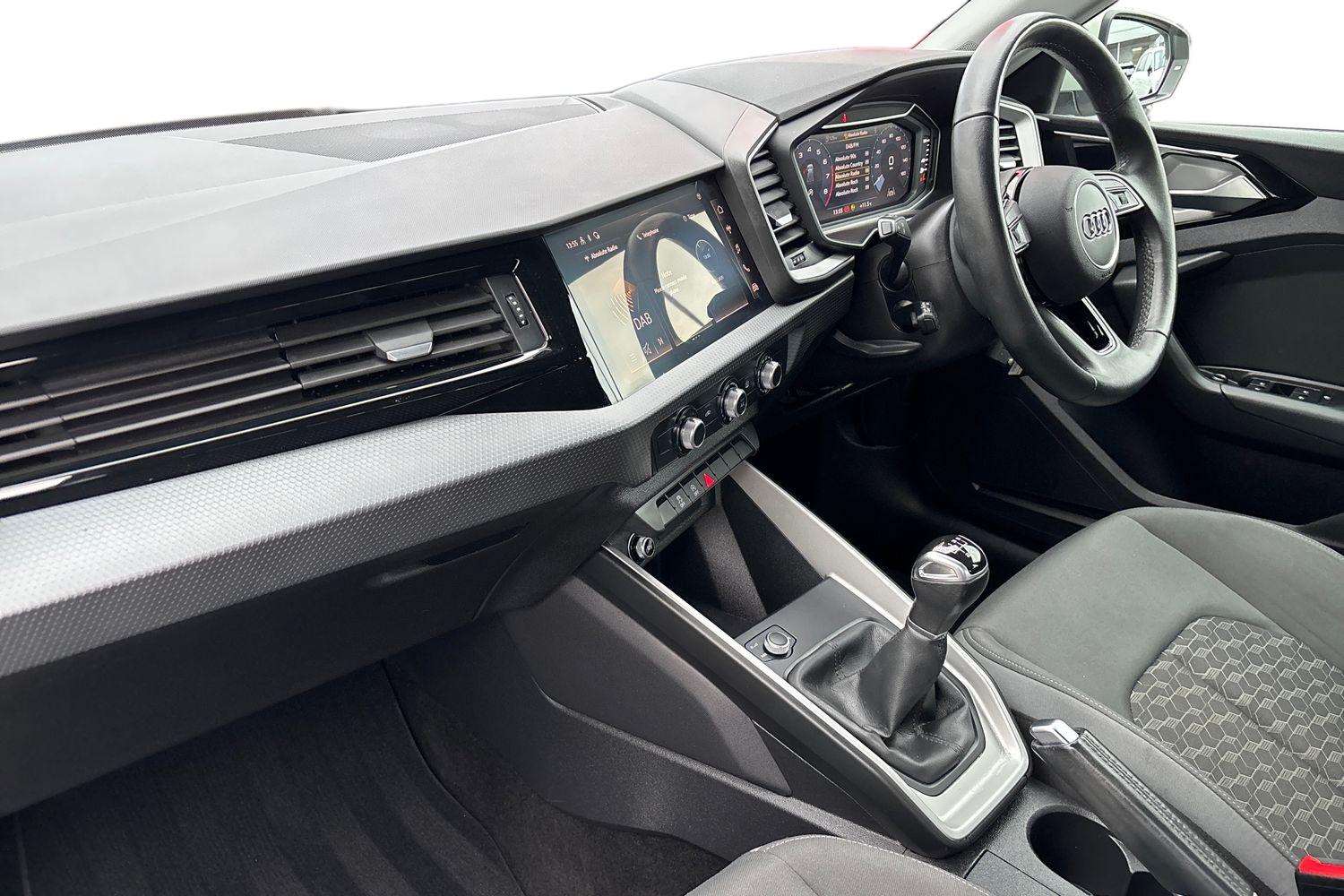 Used Audi A1 2023 for sale - 76442443: Photo 2