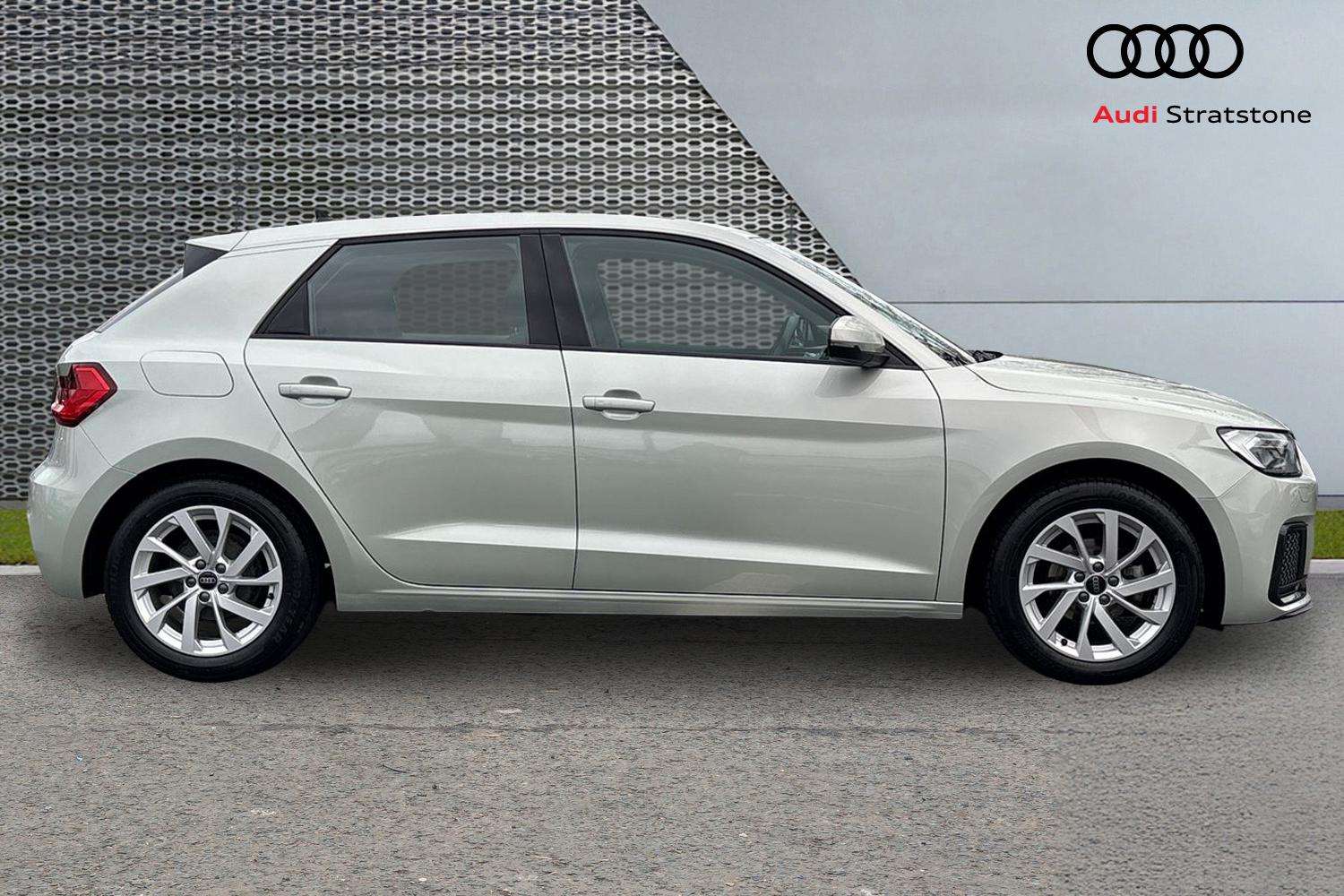 Used Audi A1 2023 for sale - 76442443: Photo 4