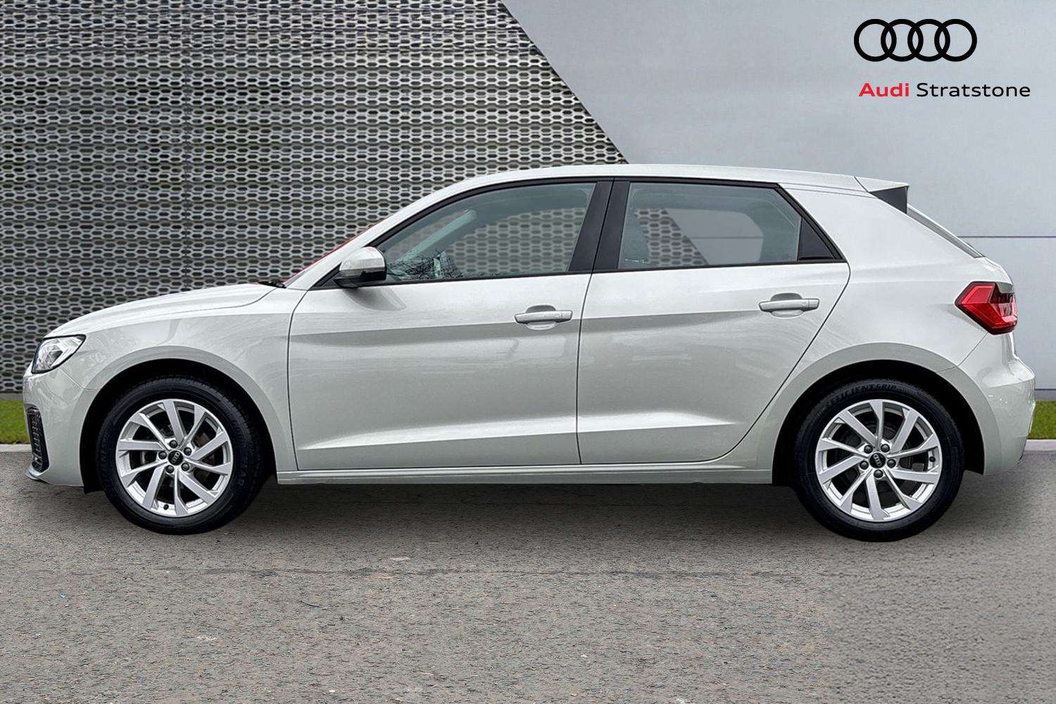 Used Audi A1 2023 for sale - 76442443: Photo 8