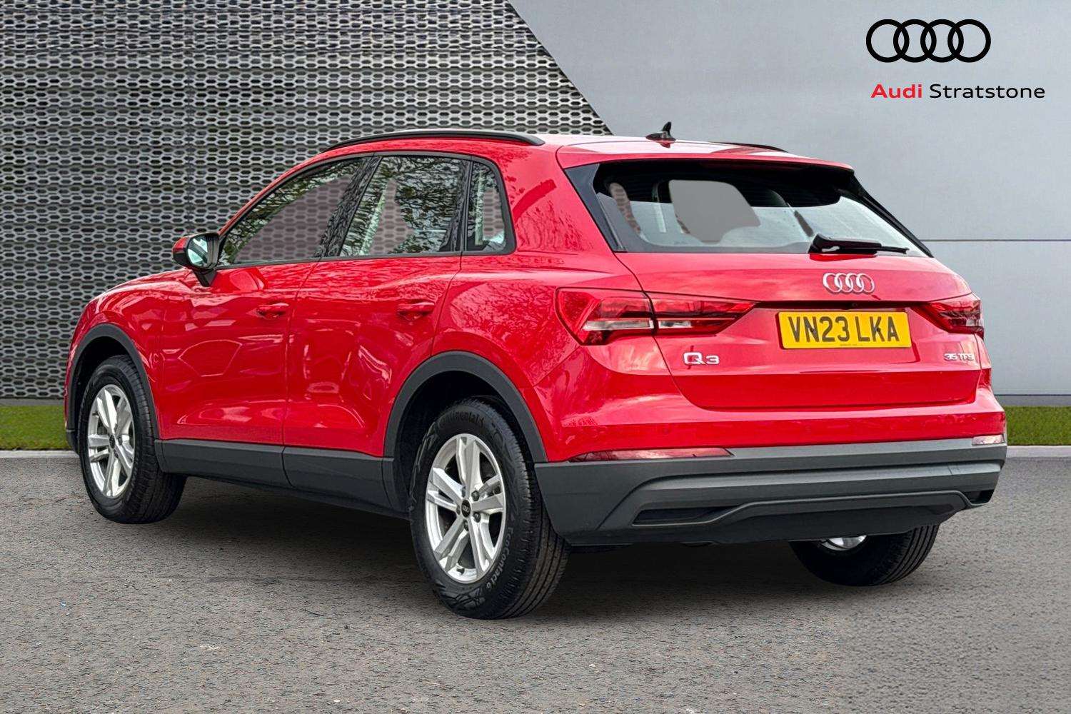 Used Audi Q3 2023 for sale - 76272167: Photo 3