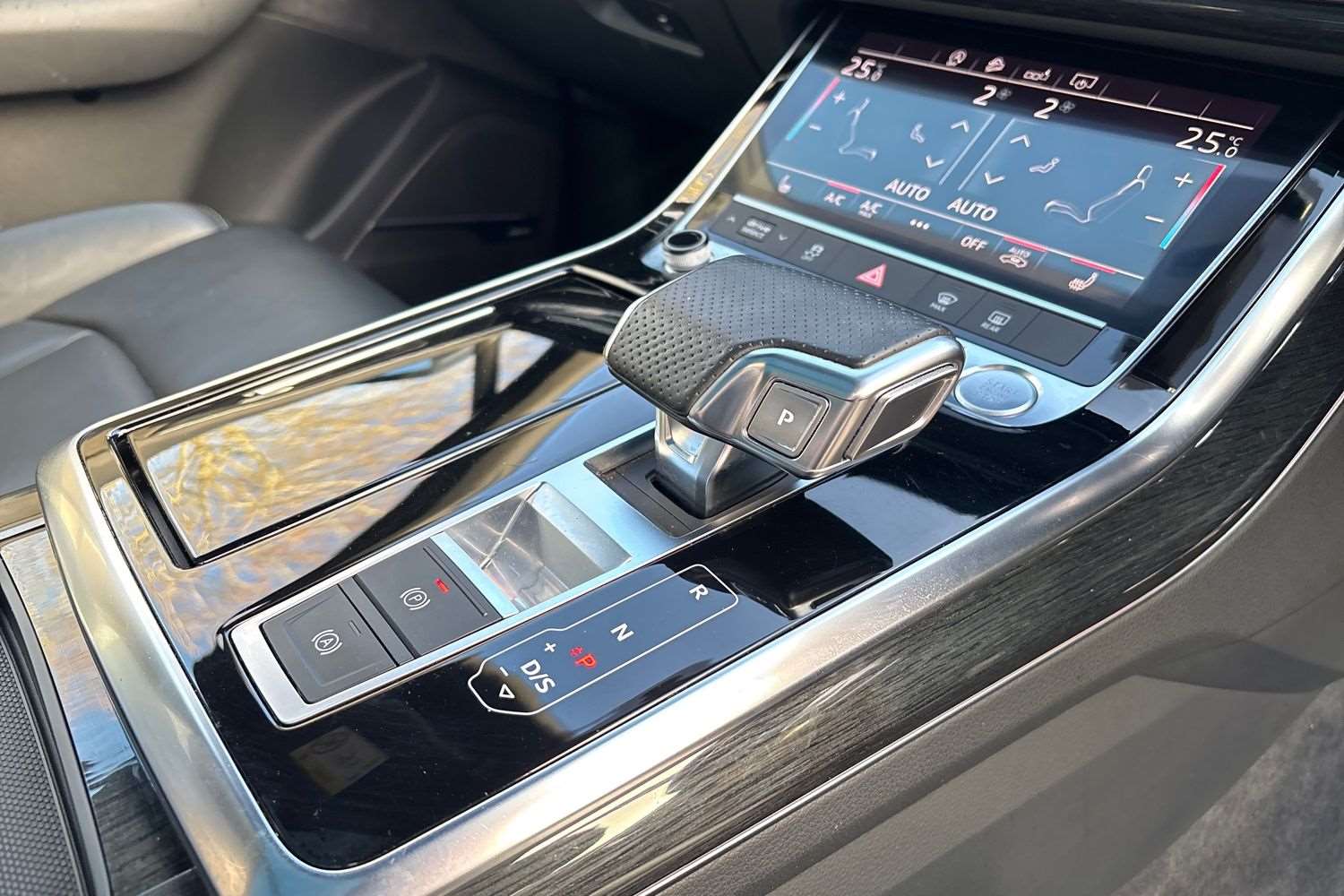 Used Audi Q7 2020 for sale - 76875676: Photo 16