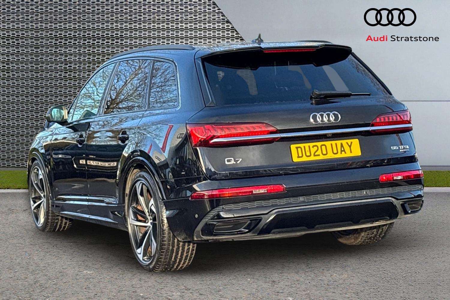 Used Audi Q7 2020 for sale - 76875676: Photo 3