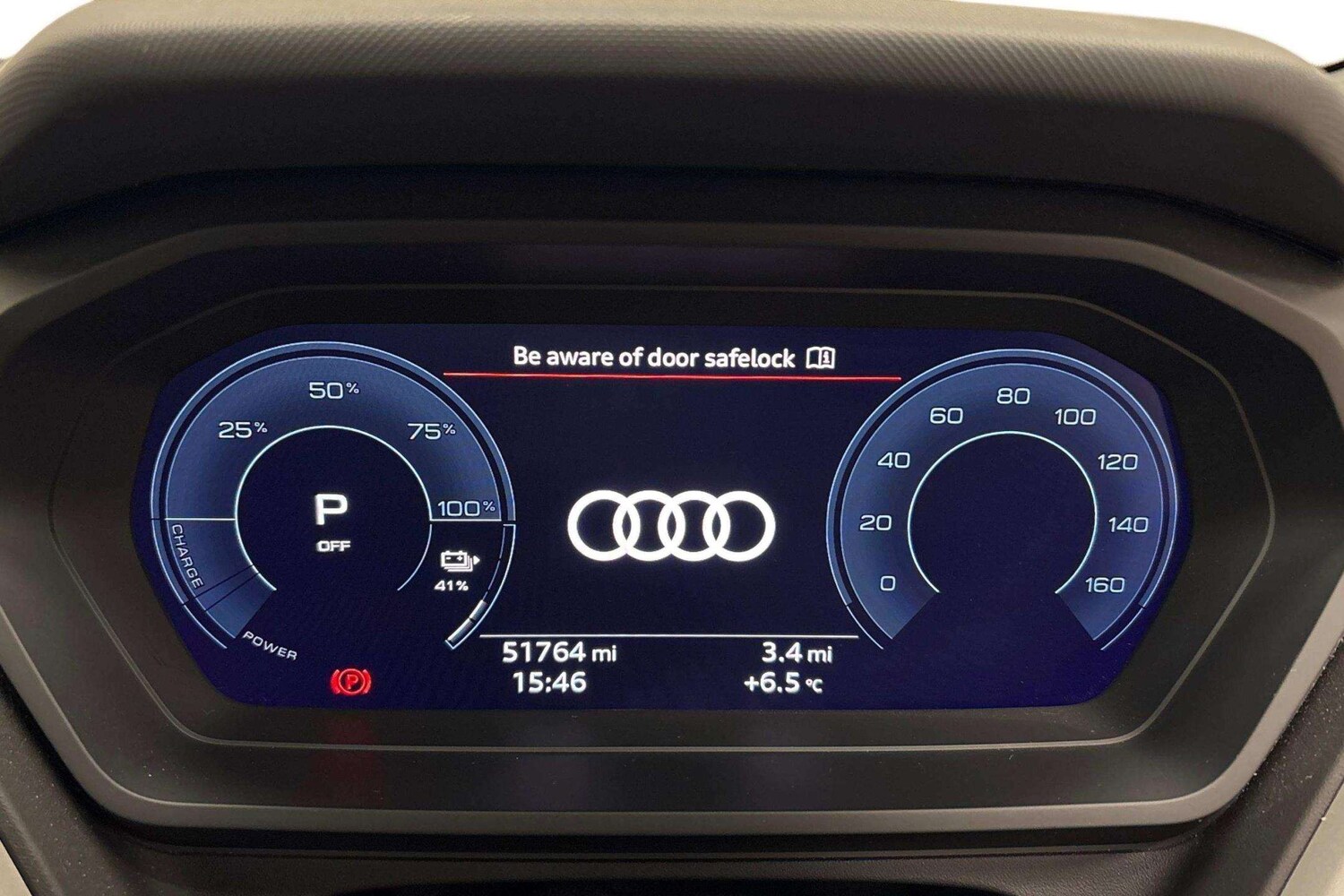 Used Audi Q4 e-tron 2023 for sale - 77942940: Photo 9