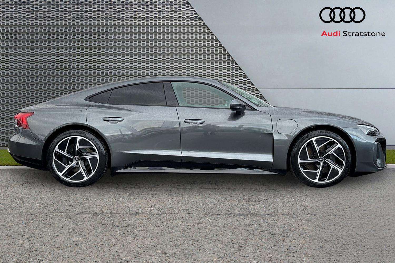 Used Audi e-tron GT 2025 for sale - 76789387: Photo 4